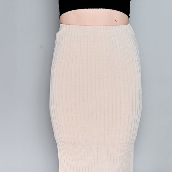 643. ESSE Studios Cream Ribbed Maxi Skirt Sz 2 - Picture 2 of 7